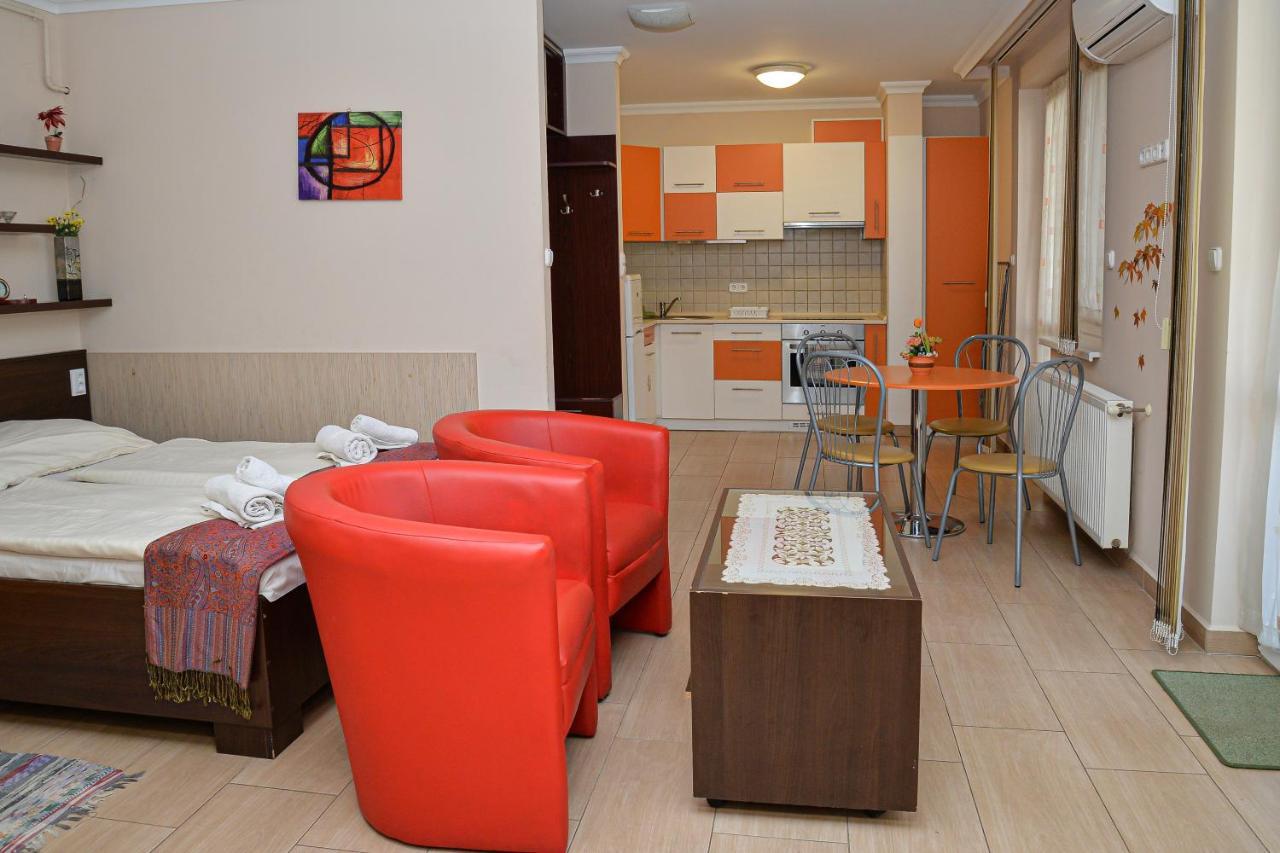 Hajdúszoboszló Major Panzio Es Etterem B&B 외부 사진
