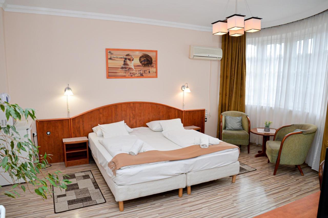 Hajdúszoboszló Major Panzio Es Etterem B&B 외부 사진
