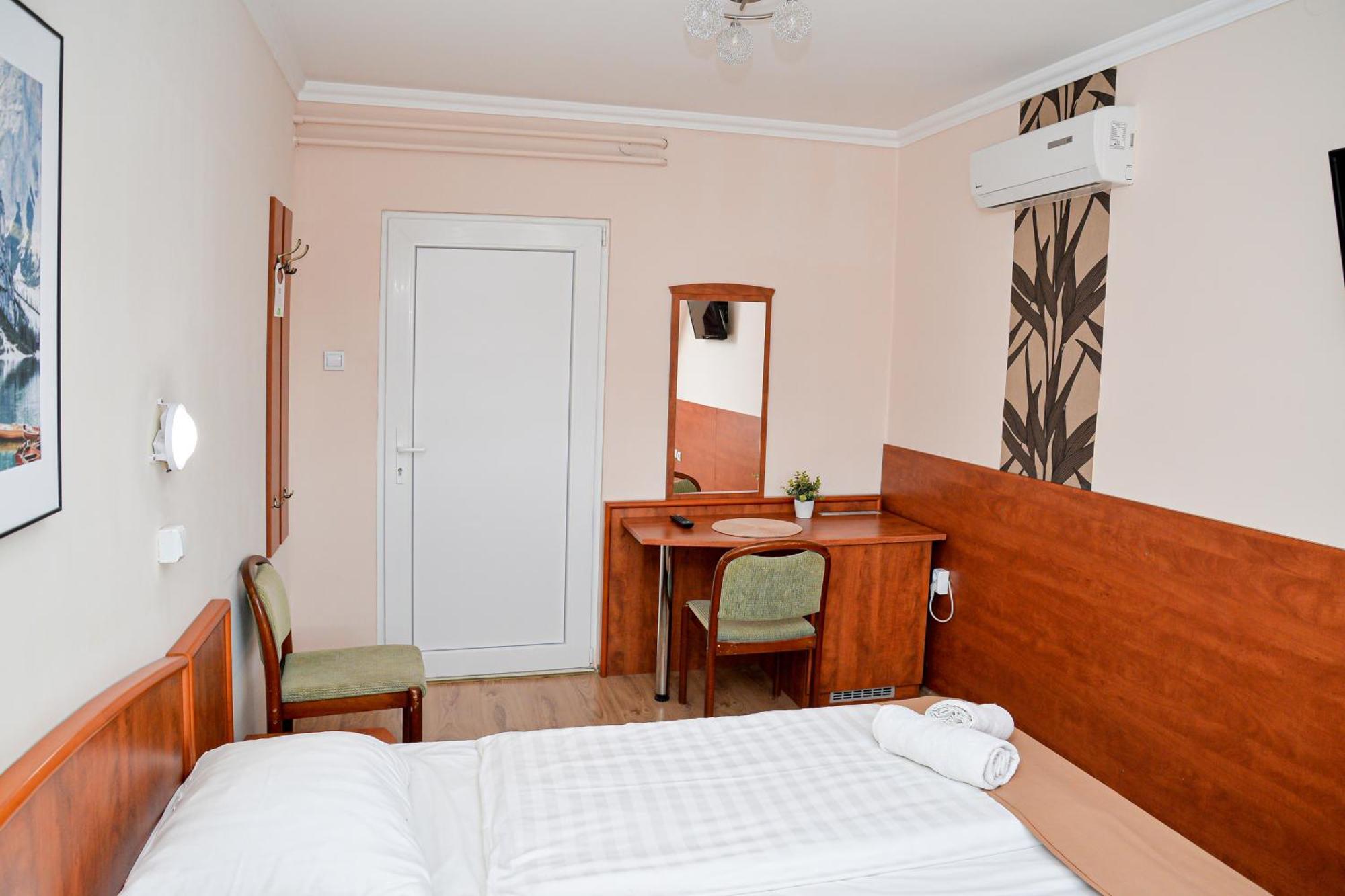 Hajdúszoboszló Major Panzio Es Etterem B&B 외부 사진