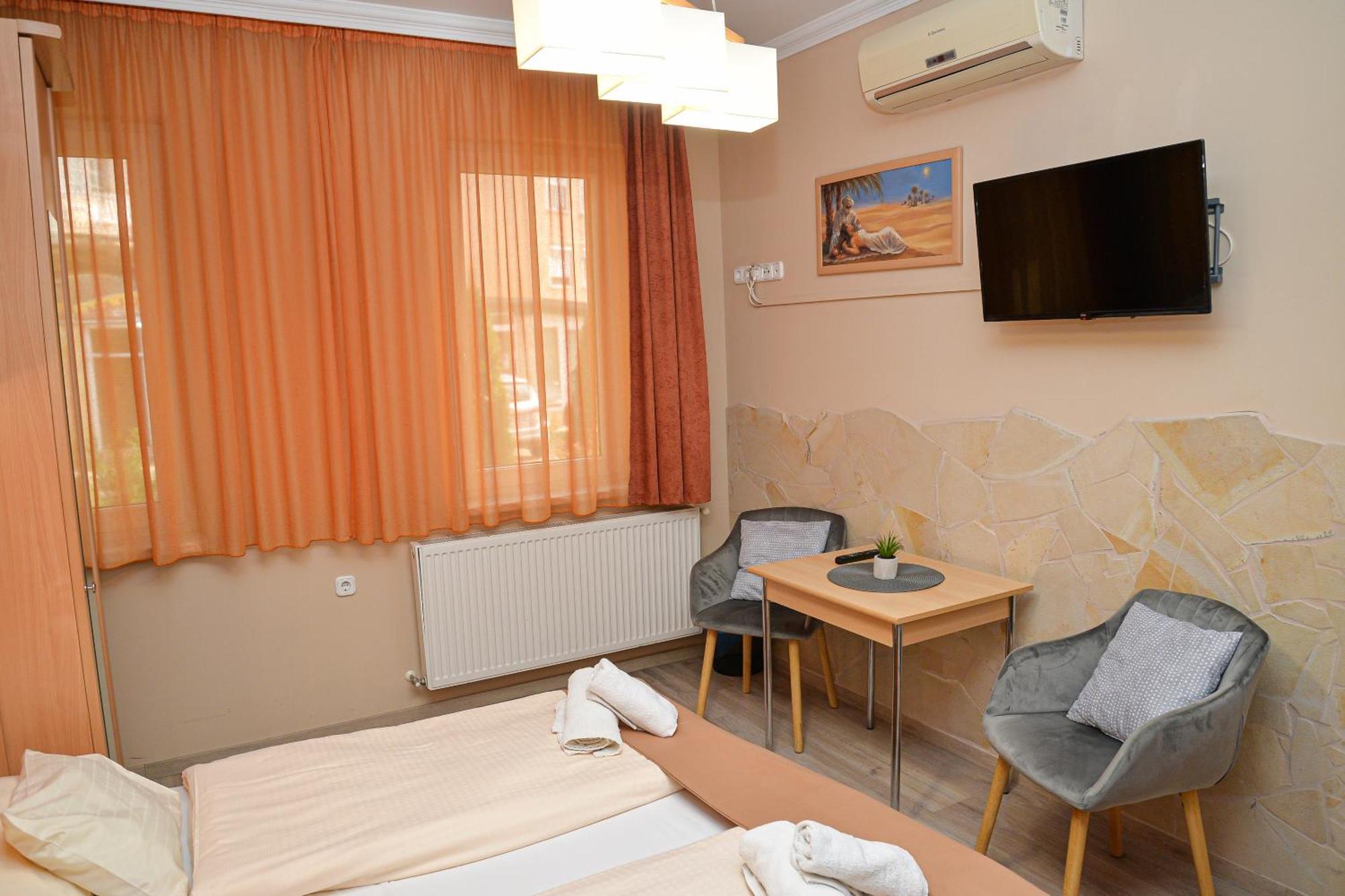 Hajdúszoboszló Major Panzio Es Etterem B&B 외부 사진