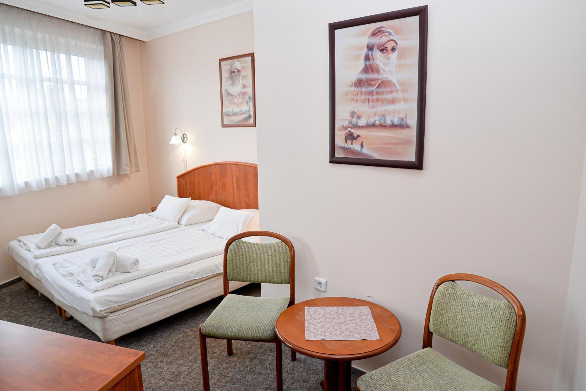 Hajdúszoboszló Major Panzio Es Etterem B&B 외부 사진