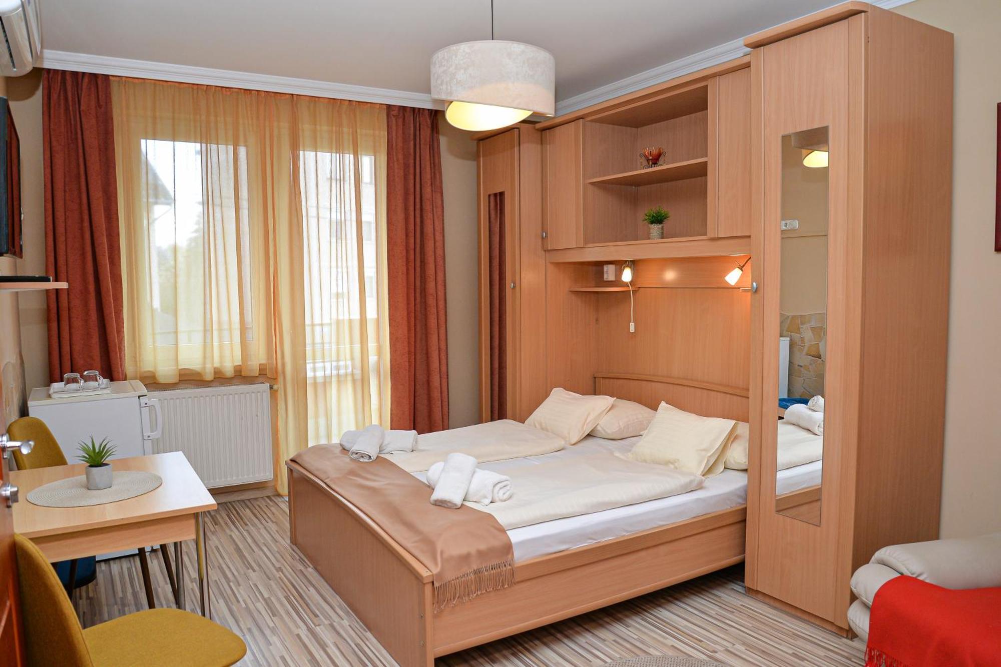 Hajdúszoboszló Major Panzio Es Etterem B&B 외부 사진