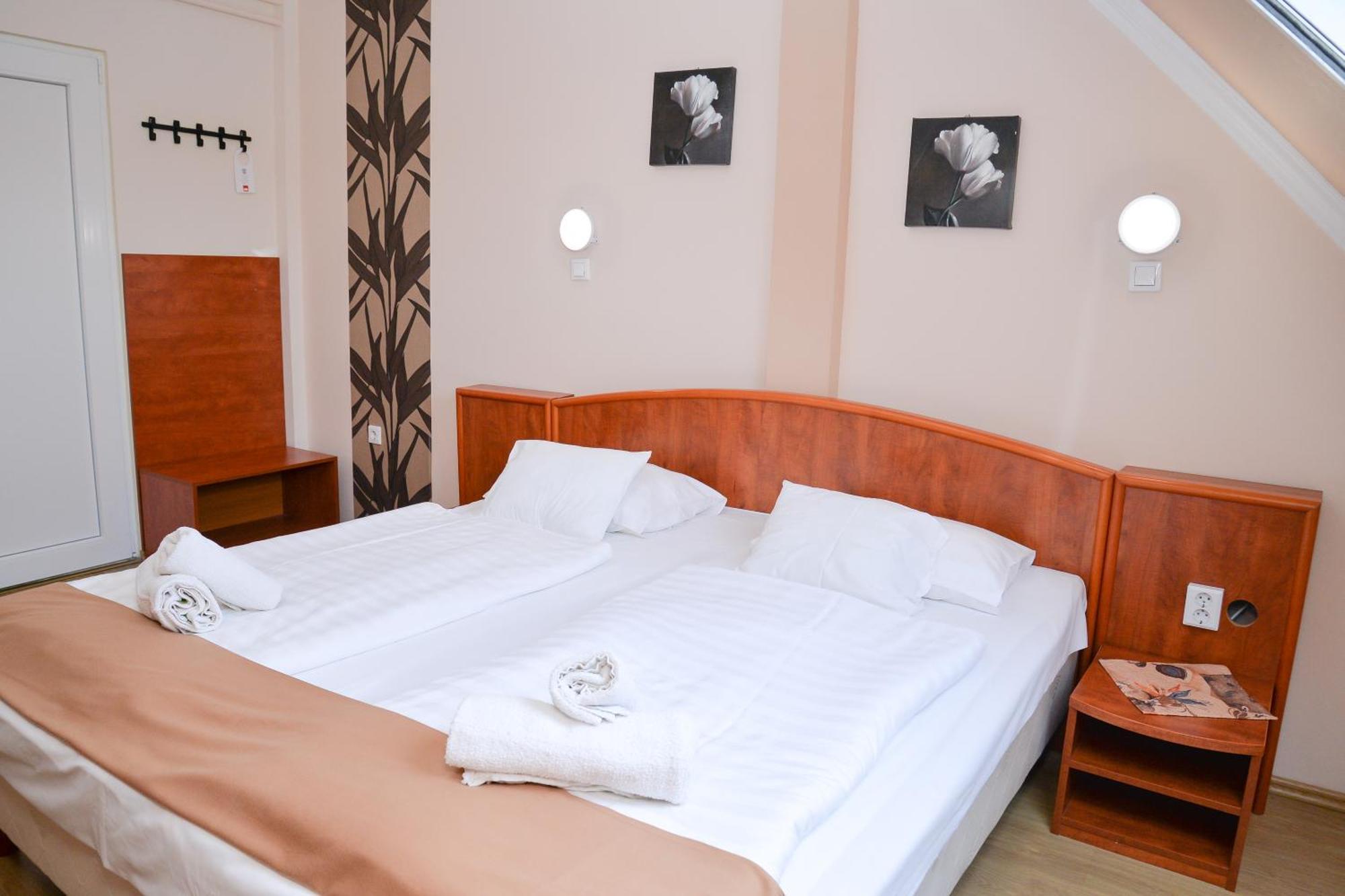 Hajdúszoboszló Major Panzio Es Etterem B&B 외부 사진