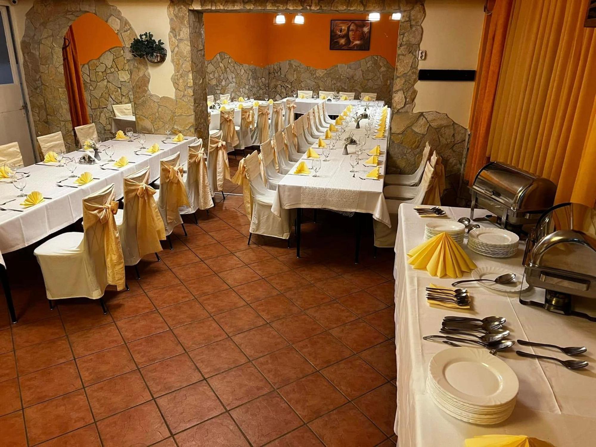 Hajdúszoboszló Major Panzio Es Etterem B&B 외부 사진