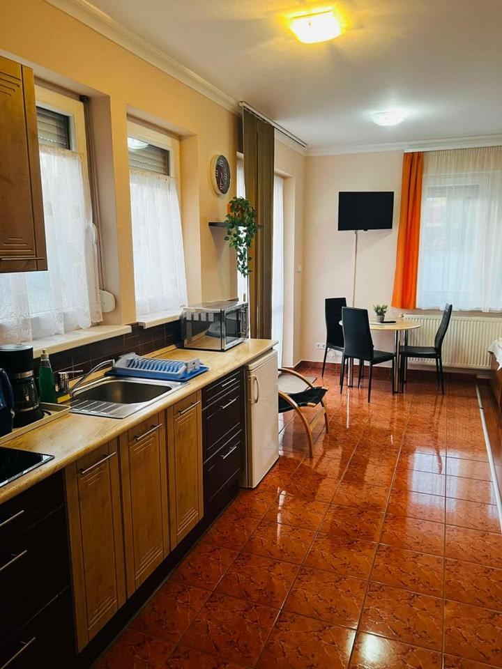 Hajdúszoboszló Major Panzio Es Etterem B&B 외부 사진